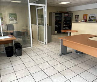 Bureau privé 445 m² 45 postes Location bureau Rue du Faubourg Saint-Martin Senlis 60300 - photo 3